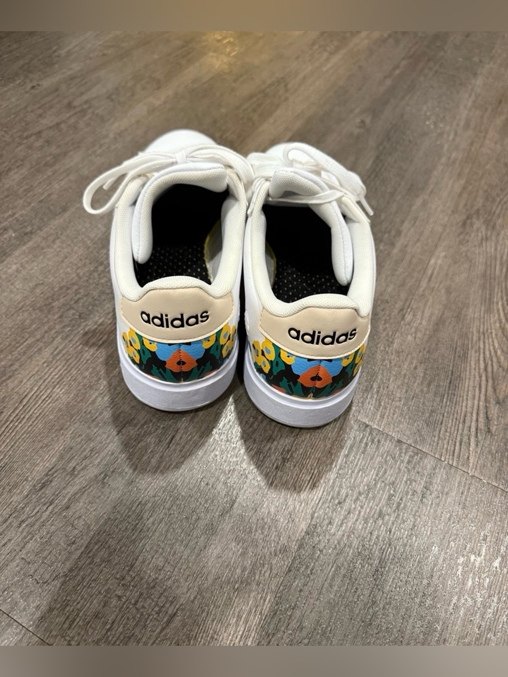 adidas Women's White Sneakers with Cream Stripes and Floral Heel - Picture 2 of 5